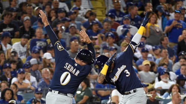 brewers-win-nlcs-game3.jpg